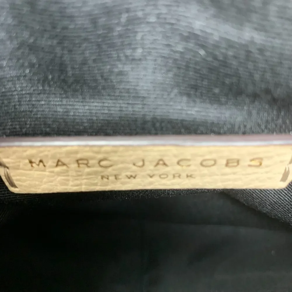 Marc Jacobs Empire City Small Crossbody Bag Pebbled Leather Tan M0013049 224